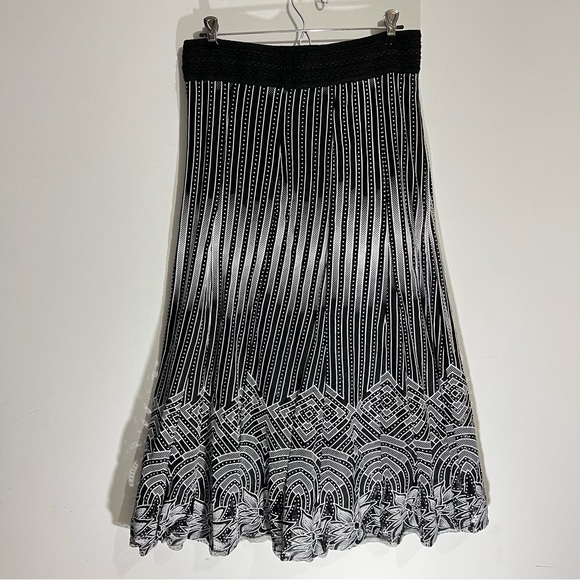 All most Everything are 3for $25 Add to bundle send me an offer 🙏🙏🙏🙏🙏😘 - Picture 5 of 14